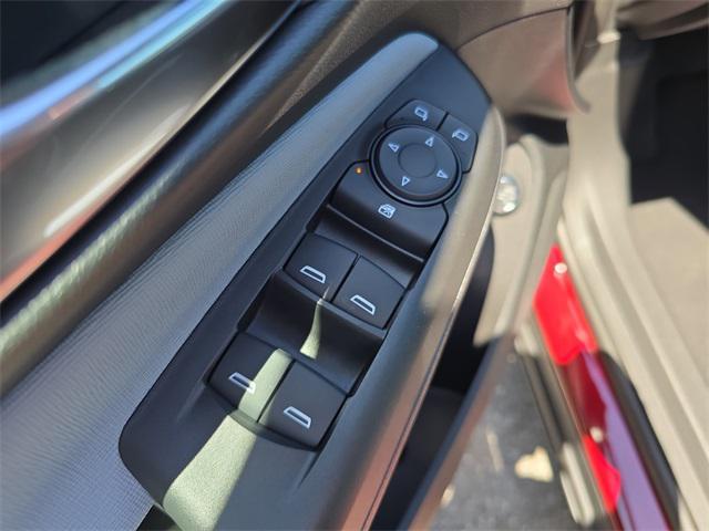new 2025 Buick Envista car, priced at $27,275