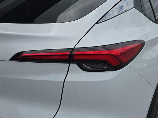new 2025 Buick Envista car, priced at $24,940