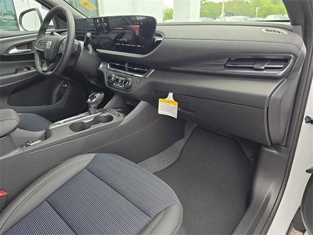 new 2025 Buick Envista car, priced at $24,940
