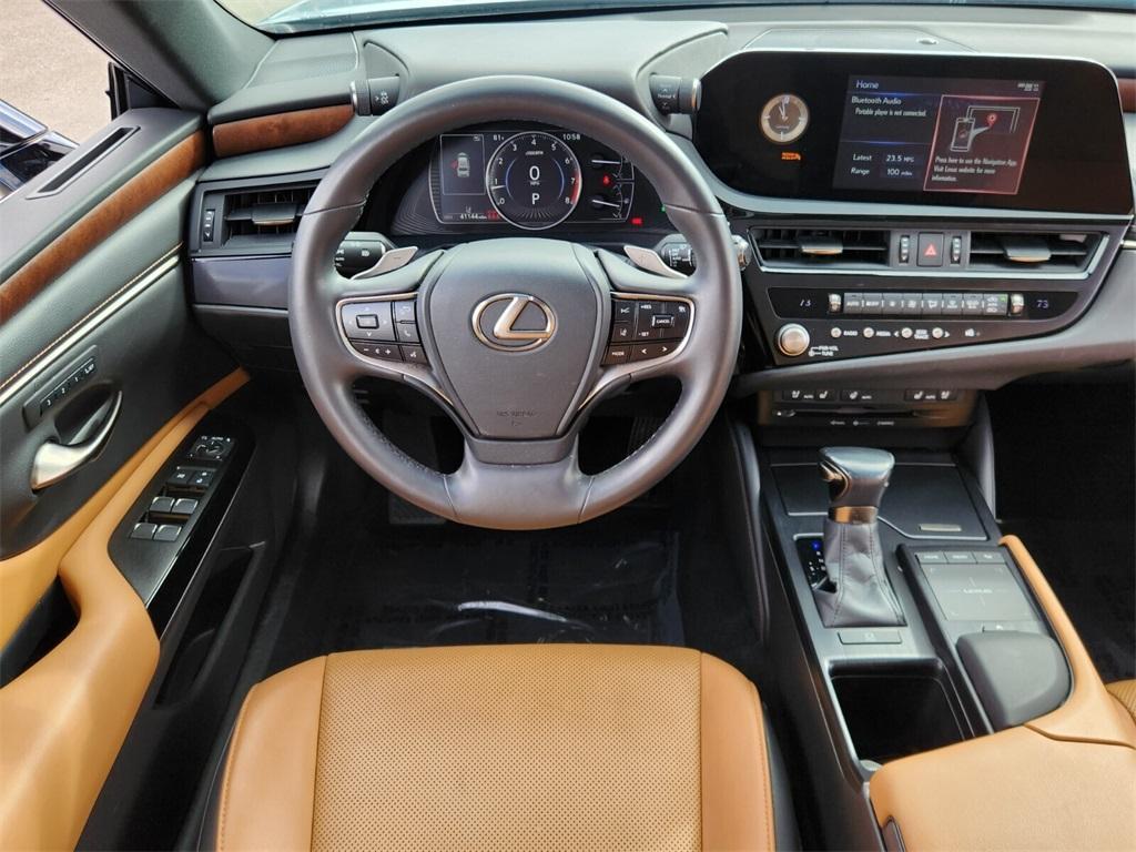 used 2022 Lexus ES 350 car, priced at $32,999