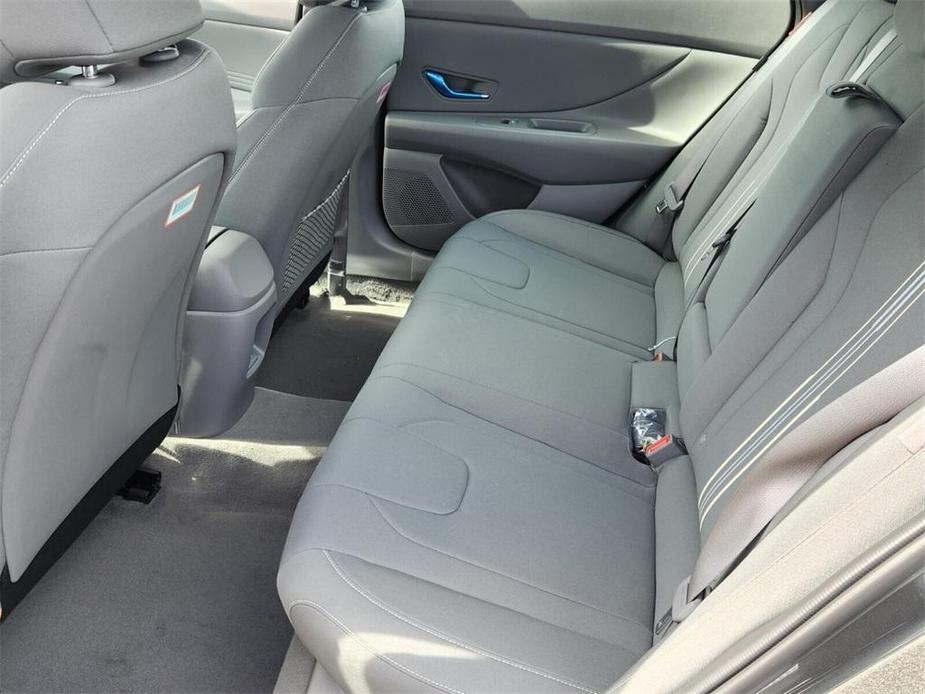 new 2024 Hyundai Elantra car, priced at $25,525