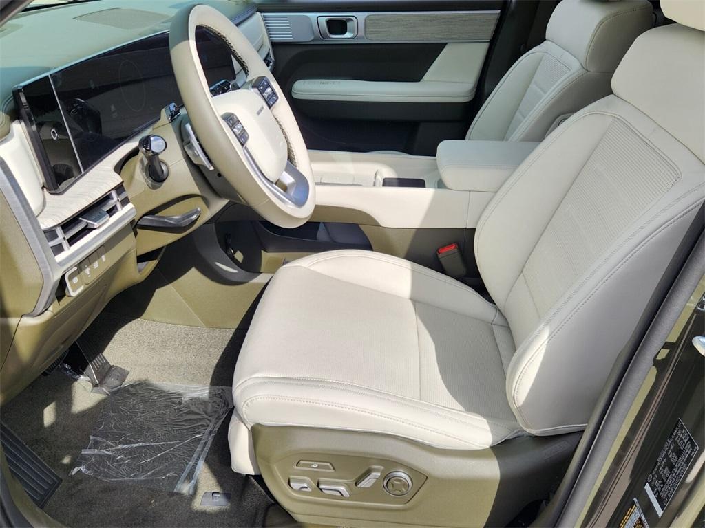 new 2025 Hyundai Santa Fe HEV car, priced at $51,020