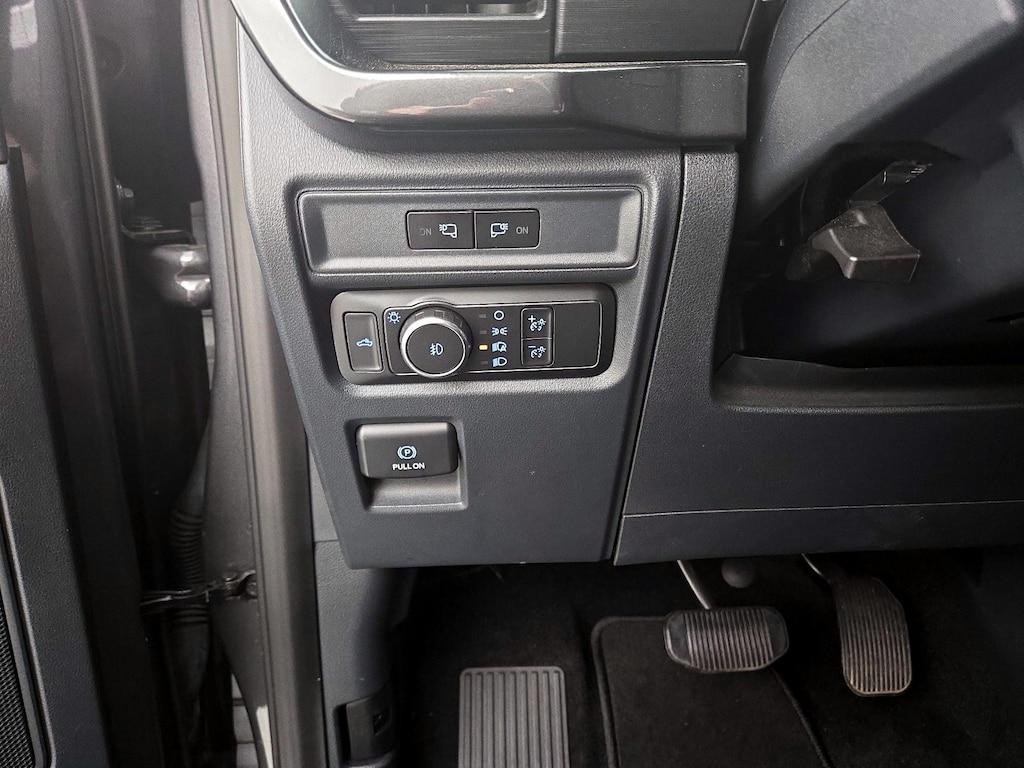 used 2022 Ford F-150 car, priced at $40,998