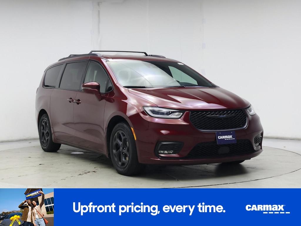 used 2021 Chrysler Pacifica Hybrid car, priced at $27,998
