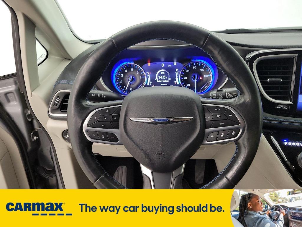 used 2021 Chrysler Pacifica car, priced at $27,998