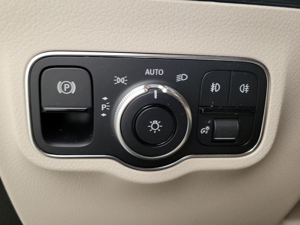 used 2022 Mercedes-Benz GLA 250 car, priced at $33,998