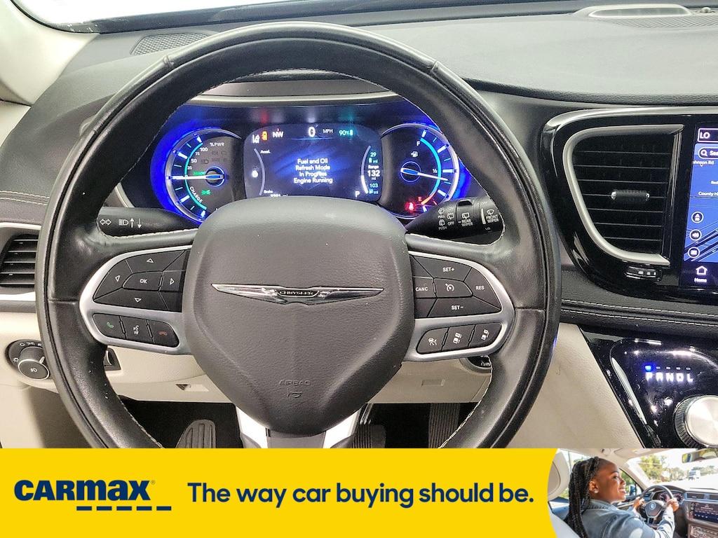 used 2022 Chrysler Pacifica Hybrid car, priced at $29,998
