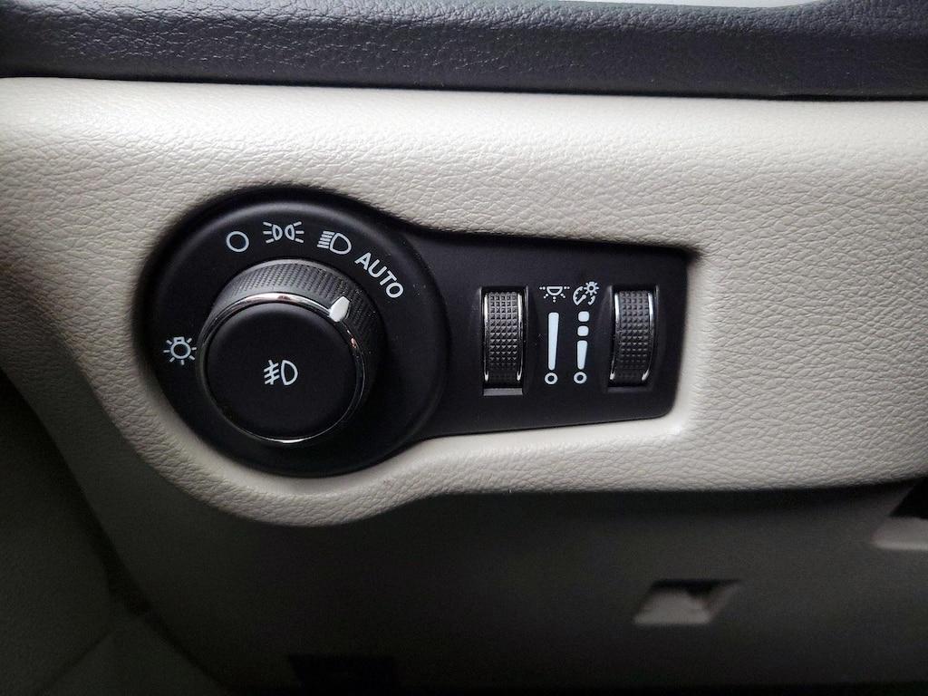 used 2022 Chrysler Pacifica Hybrid car, priced at $29,998