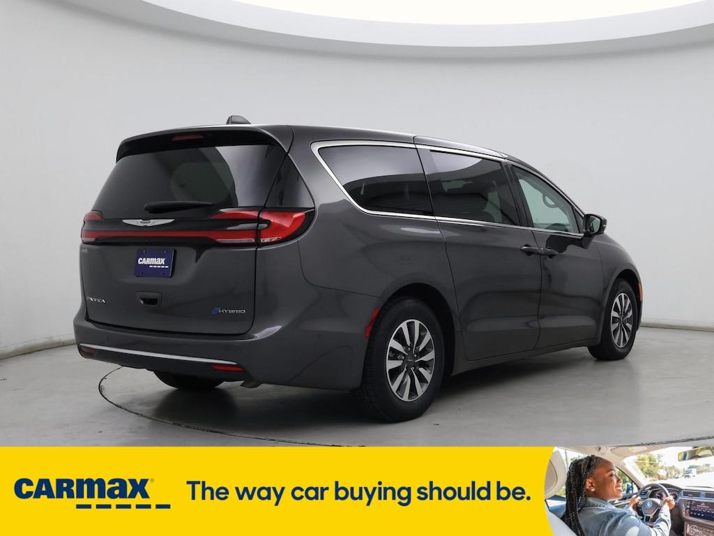 used 2022 Chrysler Pacifica Hybrid car, priced at $29,998