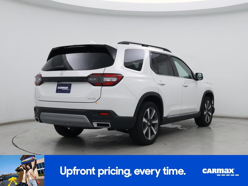 used 2025 Honda Pilot car, priced at $50,998