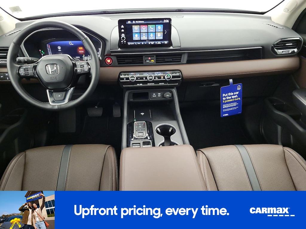 used 2025 Honda Pilot car, priced at $50,998
