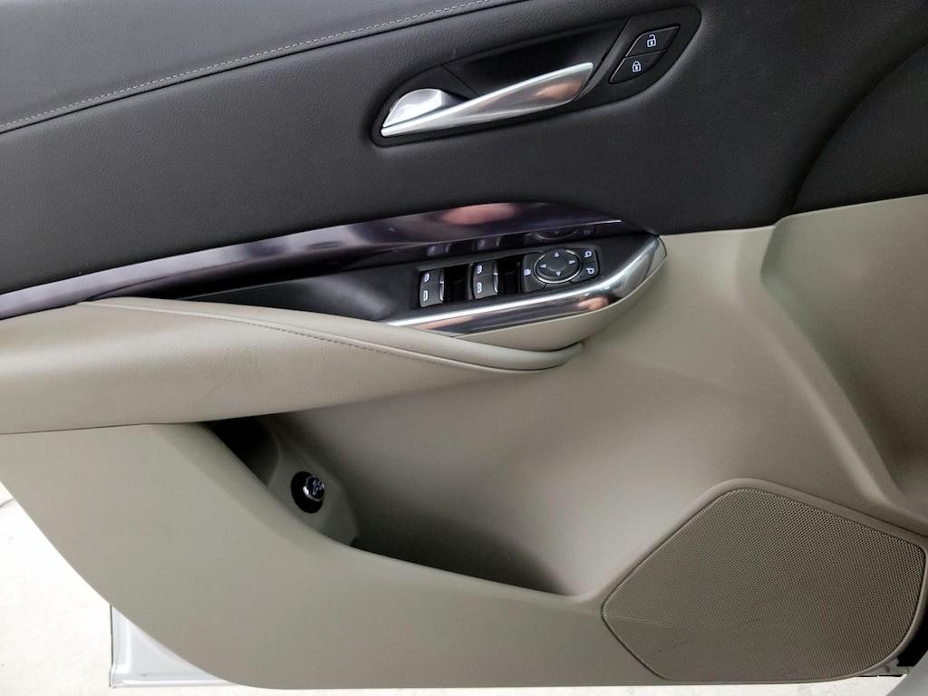 used 2022 Cadillac XT4 car, priced at $27,998