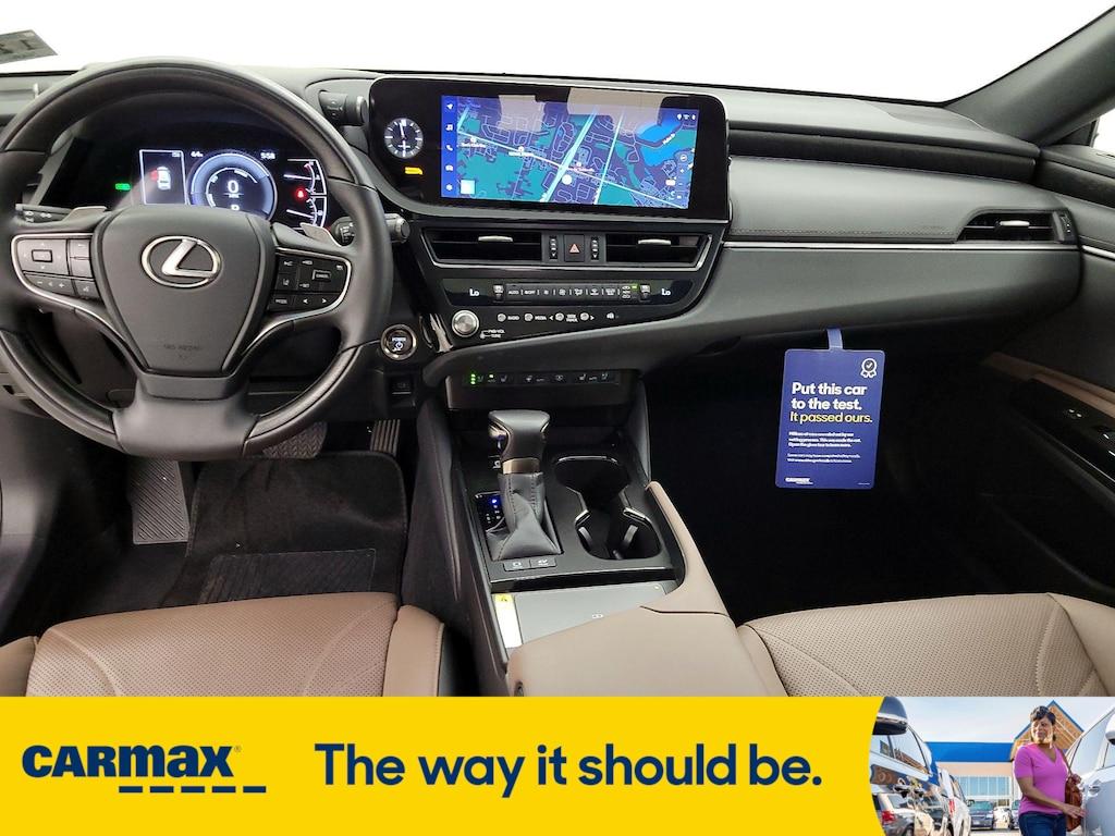used 2024 Lexus ES 300h car, priced at $45,998
