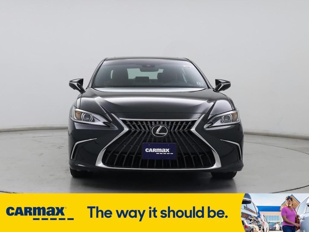 used 2024 Lexus ES 300h car, priced at $45,998
