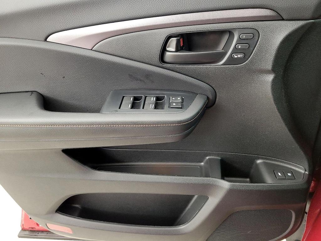 used 2023 Honda Passport car, priced at $38,998