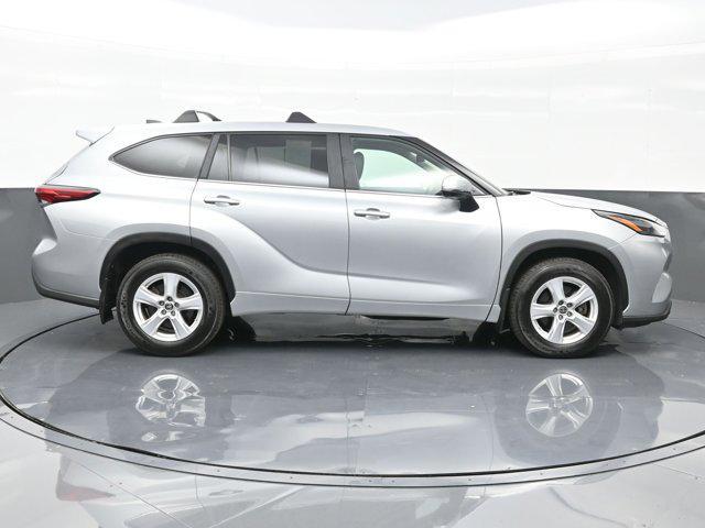 used 2023 Toyota Highlander car, priced at $28,490