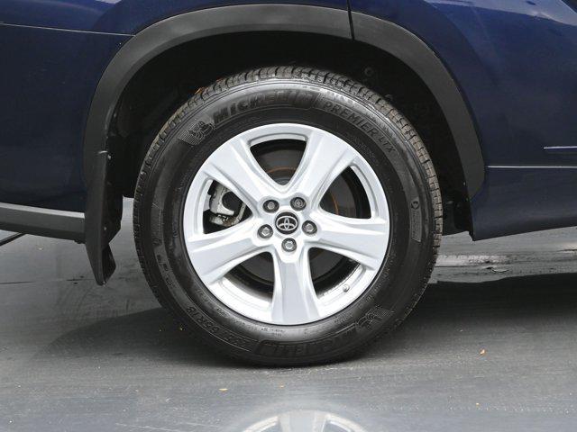 used 2023 Toyota Highlander car, priced at $28,790