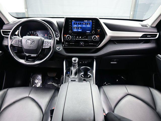 used 2021 Toyota Highlander car, priced at $34,990