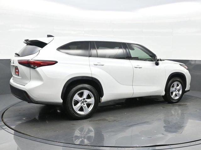 used 2022 Toyota Highlander car, priced at $27,490