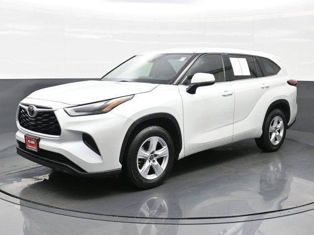 used 2022 Toyota Highlander car, priced at $27,490