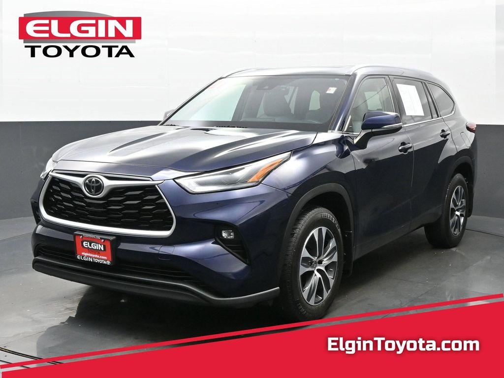 used 2021 Toyota Highlander car, priced at $30,490