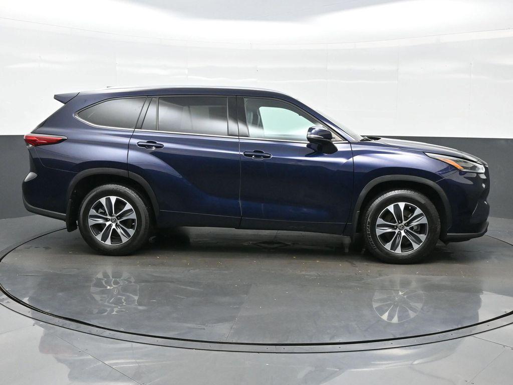 used 2021 Toyota Highlander car, priced at $30,490