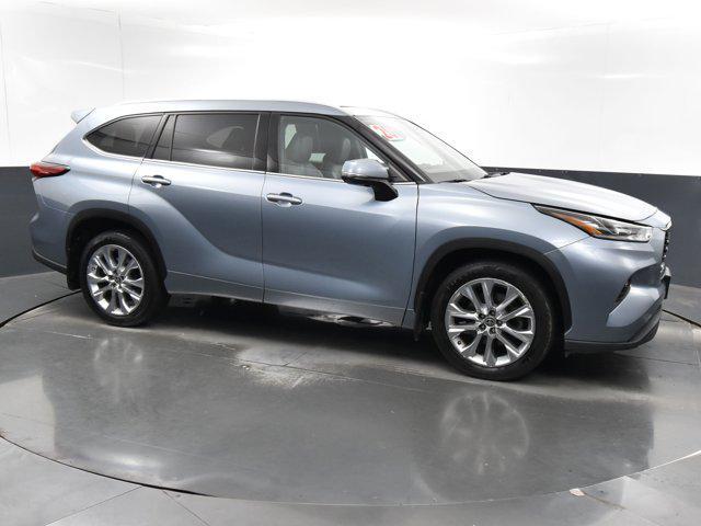 used 2020 Toyota Highlander car, priced at $31,990