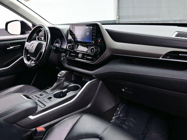 used 2022 Toyota Highlander car, priced at $33,790