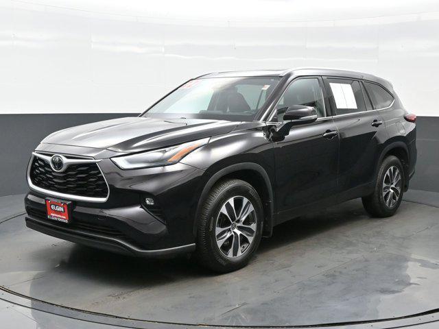 used 2022 Toyota Highlander car, priced at $33,790