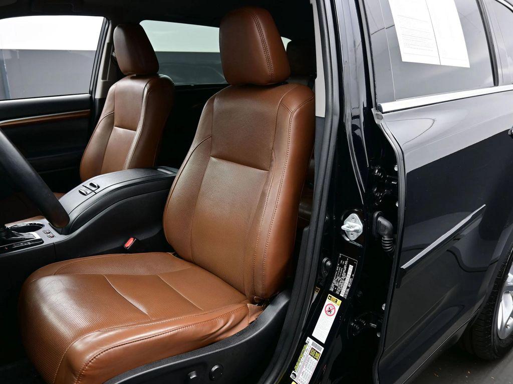 used 2019 Toyota Highlander car, priced at $30,190