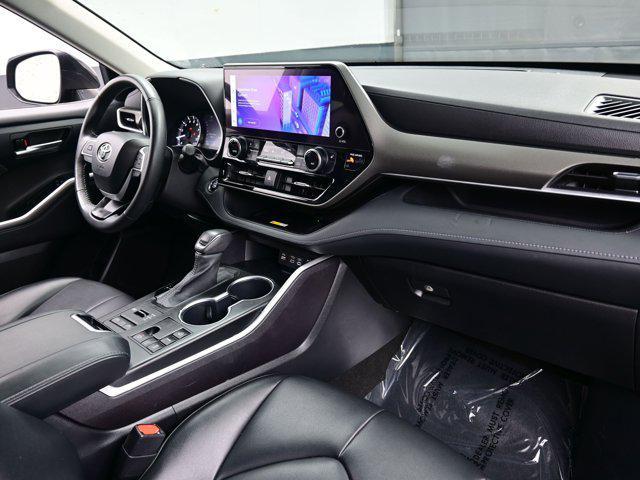 used 2023 Toyota Highlander car, priced at $37,490