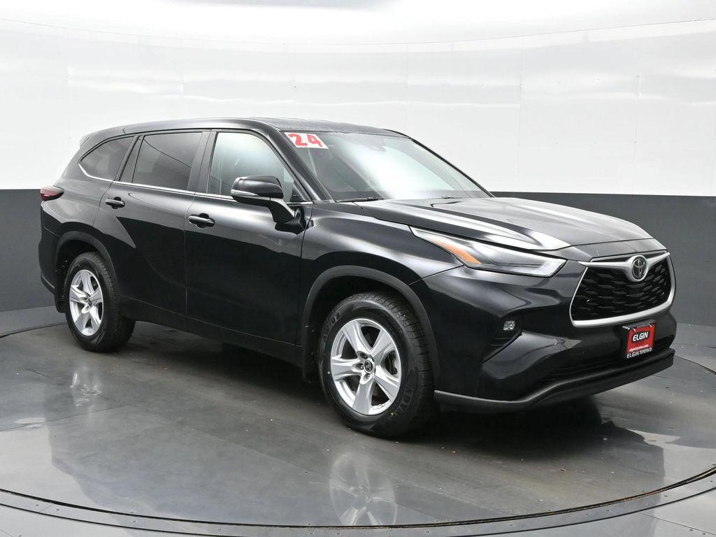 used 2024 Toyota Highlander car, priced at $34,990