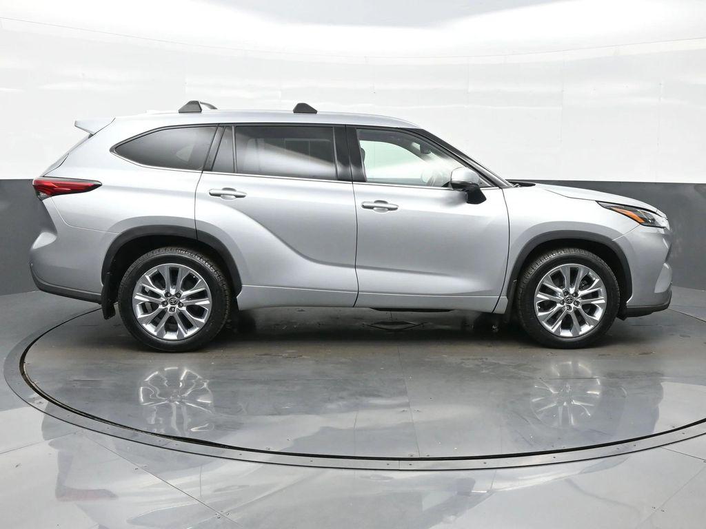 used 2023 Toyota Highlander car, priced at $41,190