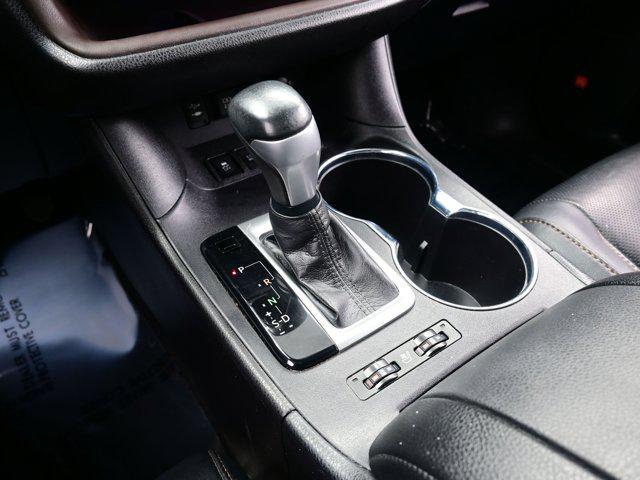 used 2019 Toyota Highlander Hybrid car, priced at $33,790