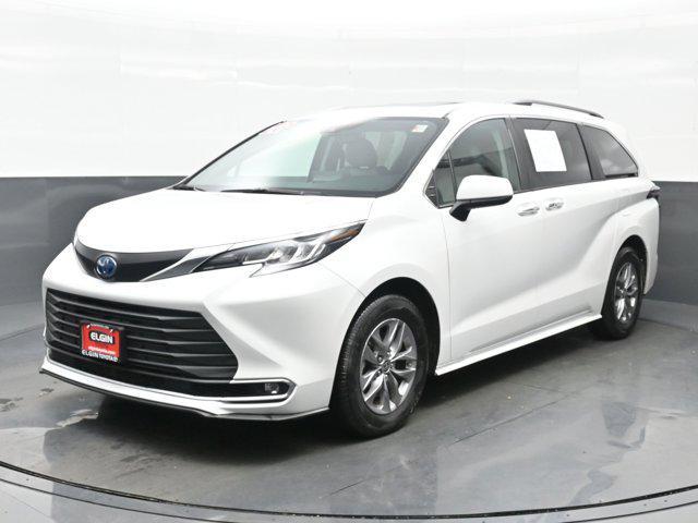 used 2023 Toyota Sienna car, priced at $39,790