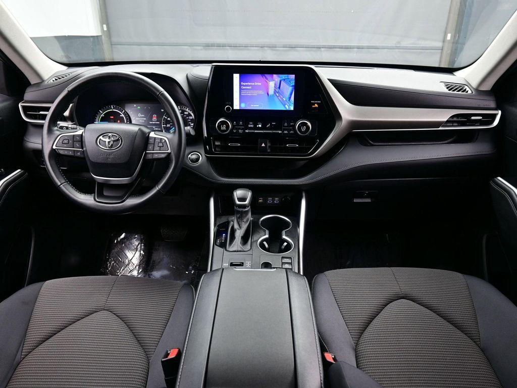 used 2023 Toyota Highlander Hybrid car, priced at $39,990