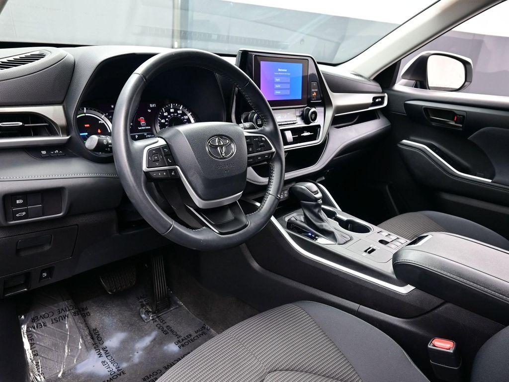 used 2023 Toyota Highlander Hybrid car, priced at $39,990