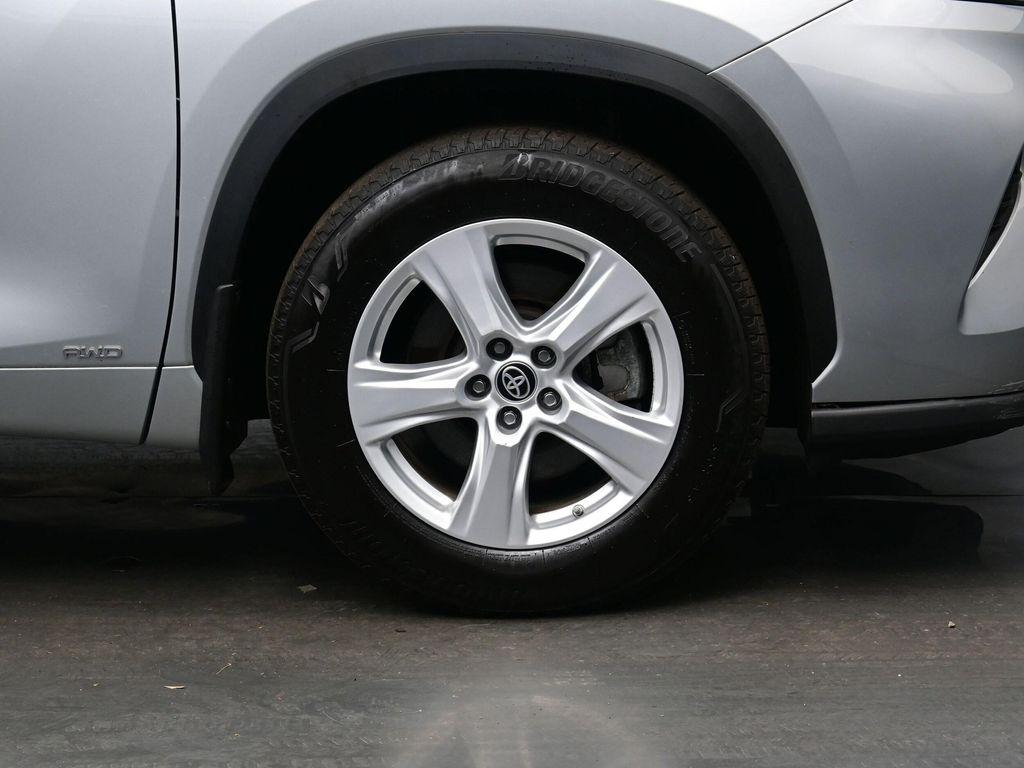 used 2023 Toyota Highlander Hybrid car, priced at $39,990