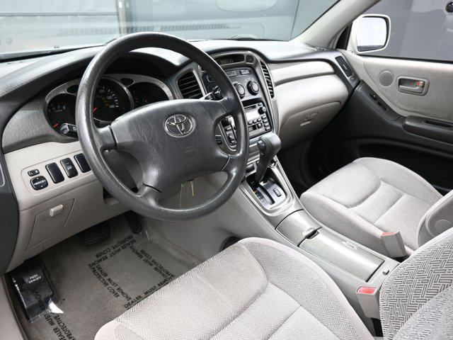 used 2003 Toyota Highlander car, priced at $5,490