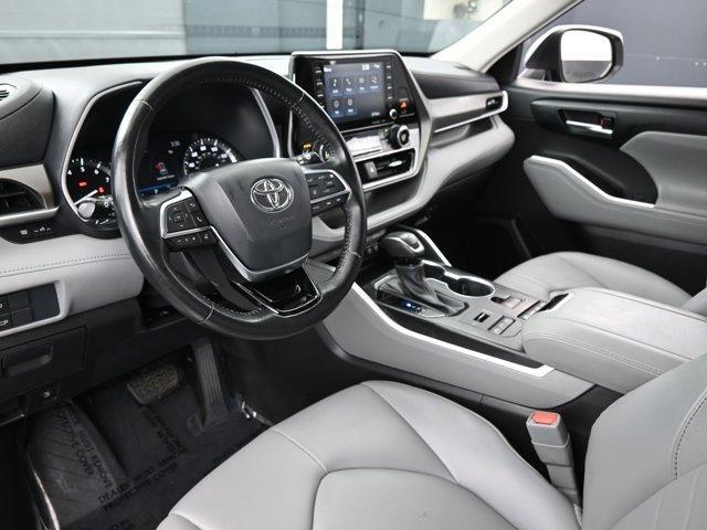 used 2021 Toyota Highlander car, priced at $35,190