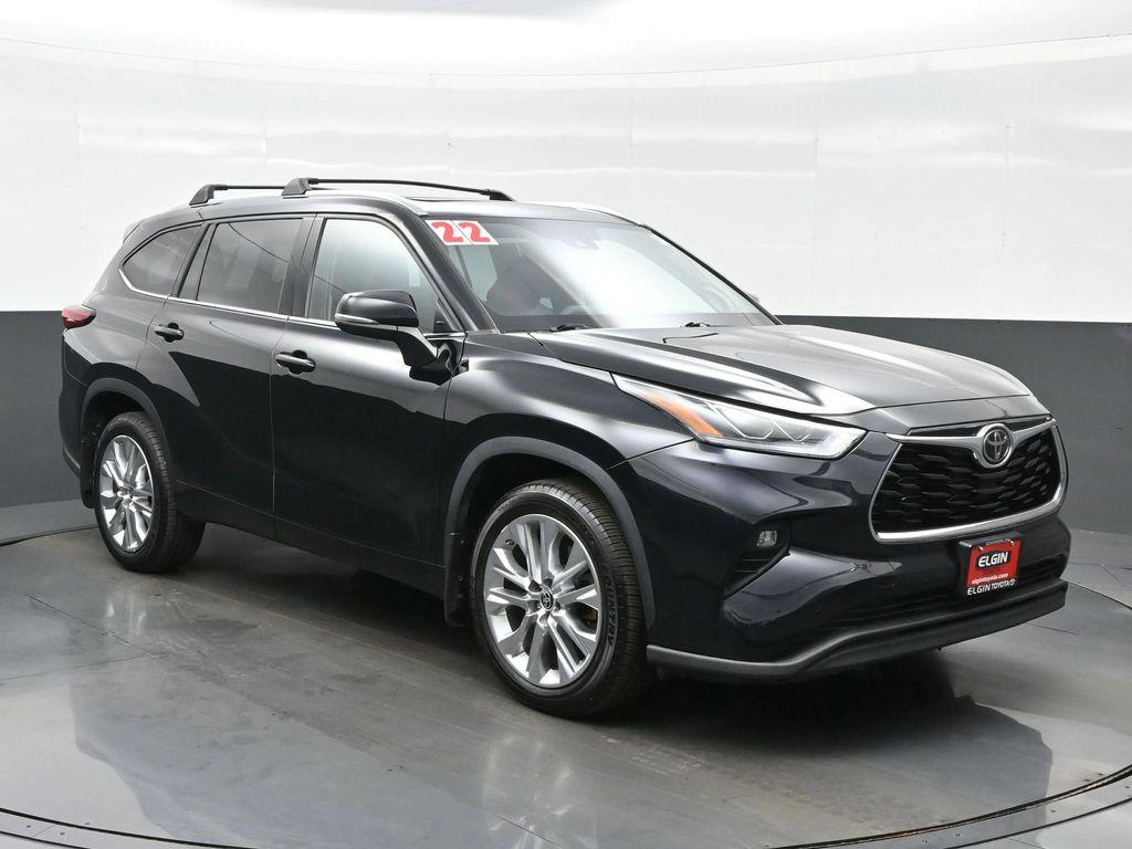 used 2022 Toyota Highlander car, priced at $34,590