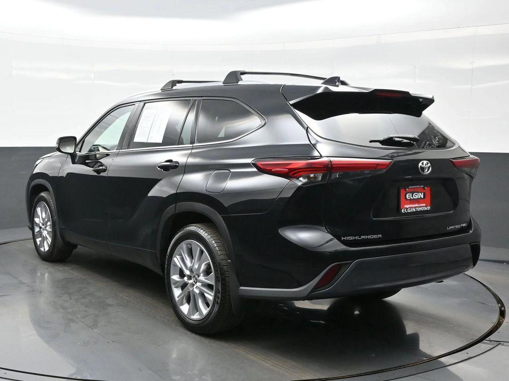 used 2022 Toyota Highlander car, priced at $34,590