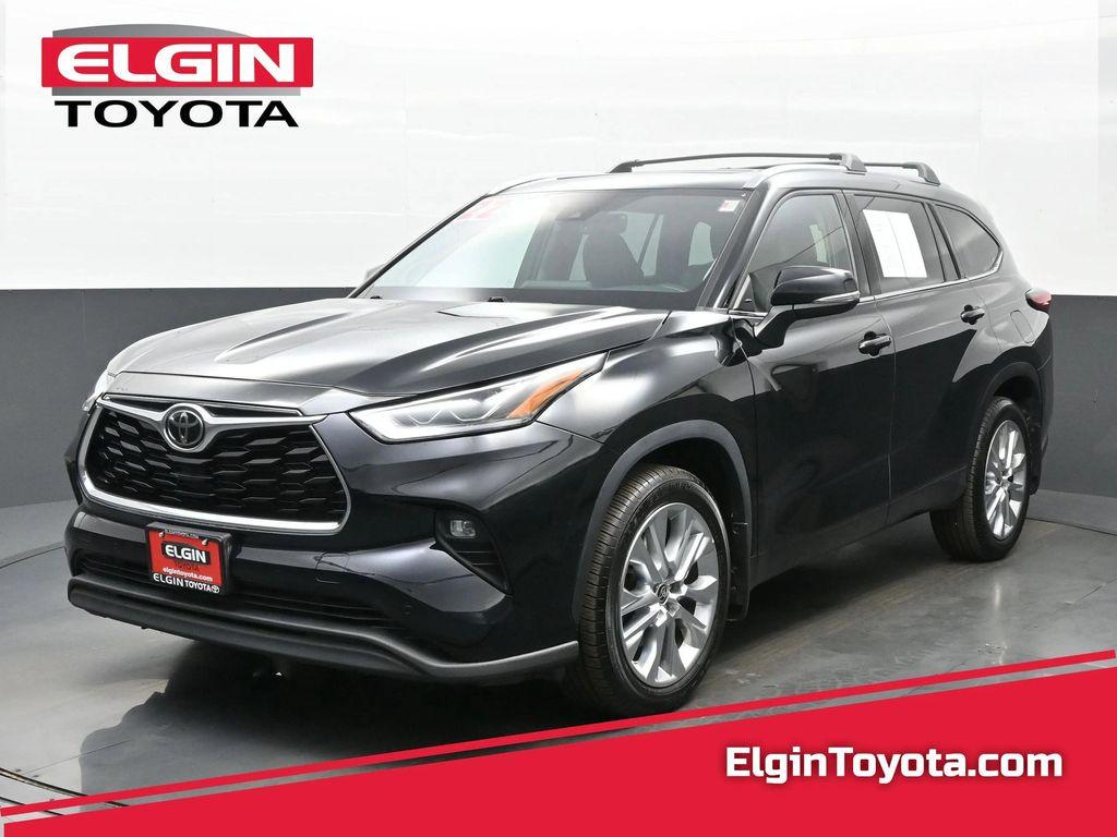 used 2022 Toyota Highlander car, priced at $34,590