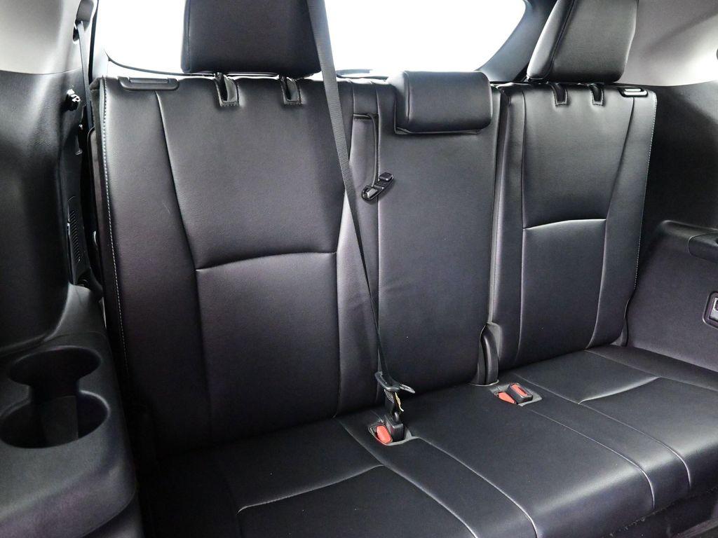 used 2022 Toyota Highlander car, priced at $34,590