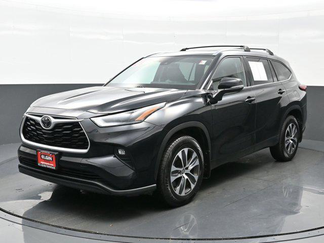 used 2021 Toyota Highlander car, priced at $29,490