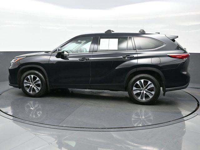 used 2021 Toyota Highlander car, priced at $29,490