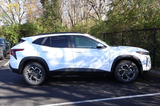 new 2025 Chevrolet Trax car, priced at $25,235