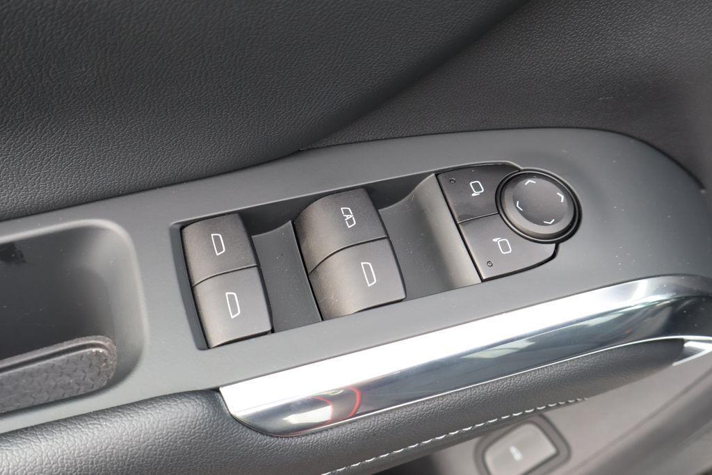 new 2025 Chevrolet Traverse car, priced at $45,279
