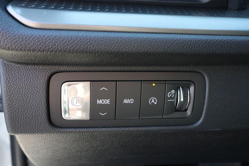 new 2026 Chevrolet Traverse car, priced at $49,719