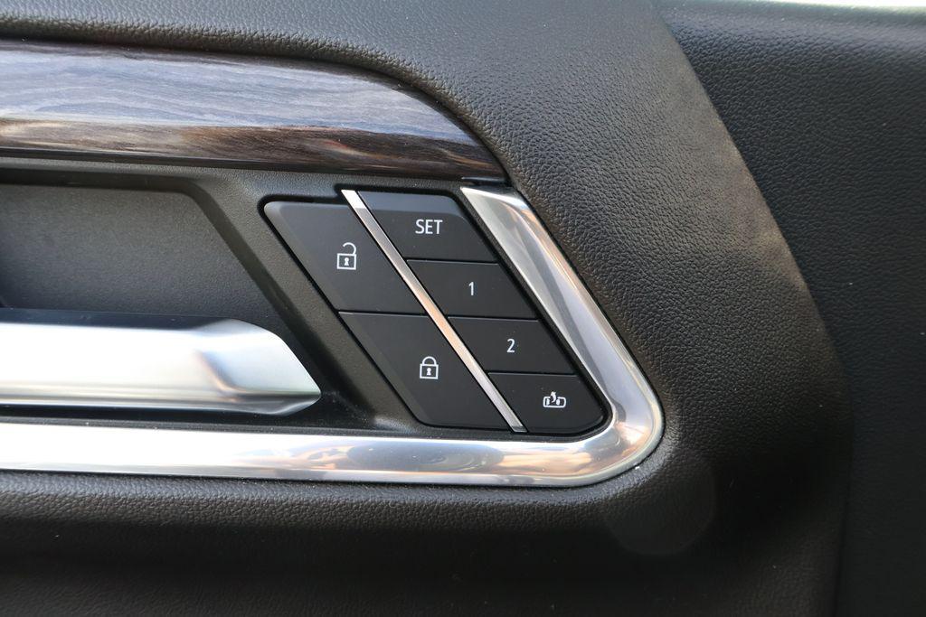 used 2022 Chevrolet Silverado 1500 car, priced at $45,661